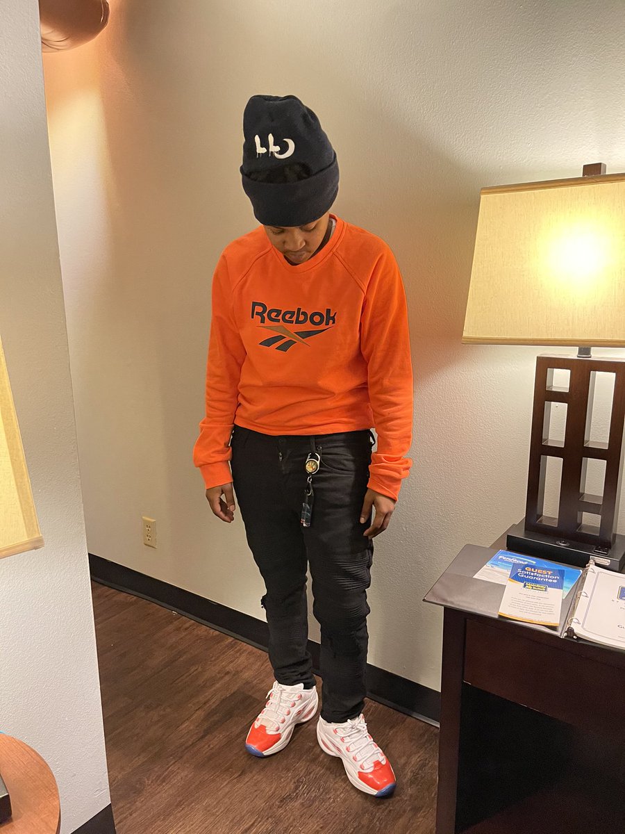 DrankGod4400's tweet image. He say ima snake but that’s the reason I say slime right ? 🐍  #LLmoon 🌙