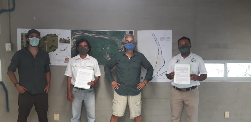 CruzAntonioGil's tweet photo. Celebramos la firma del Convenio Marco de Colaboración entre la Fundación Jaguares en la Selva, ayúdanos a que suceda Asociación Civil, y Terra, Conservación y Desarrollo Sociedad Civil.
#TerraSC https://t.co/gfAhz8U9US