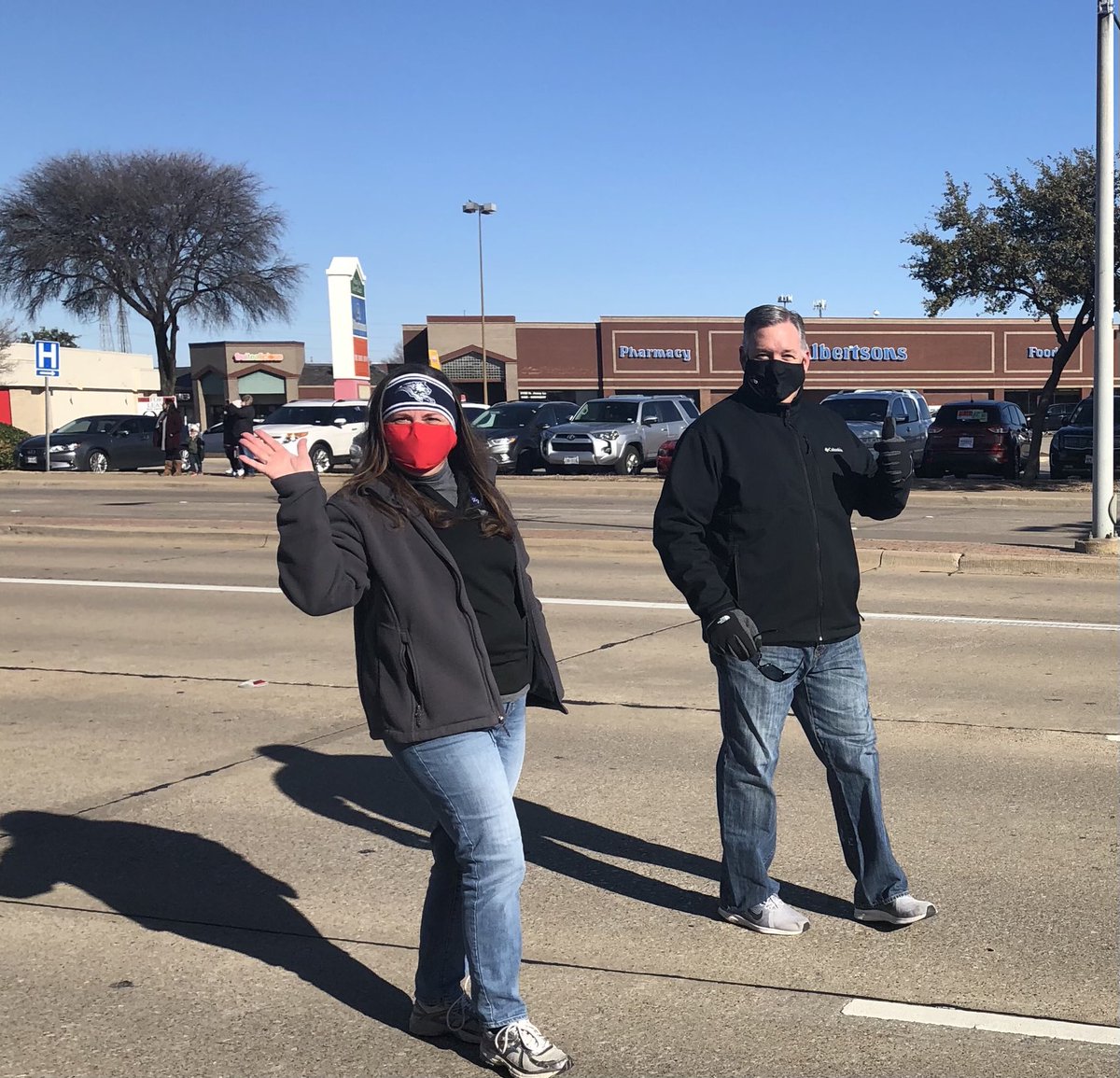eyeonliteracy's tweet photo. Celebrating MLK’s Birthday in Carrollton. CFBISD fully participating in this event!! @DrChapmanCFBISD @CFBISD @McWhorterES @parnell_dawn #TogetherWeCan #MCWGameOn https://t.co/ExqrhNZCws