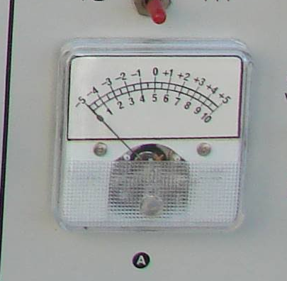 other thing they got wrong: the Meter. they went with a circular black meter, presumably something they might already be manufacturing for one of their compressors or rack mastering gear. Originals use a clear/white, square, japanese-made (Shinohara) meter.