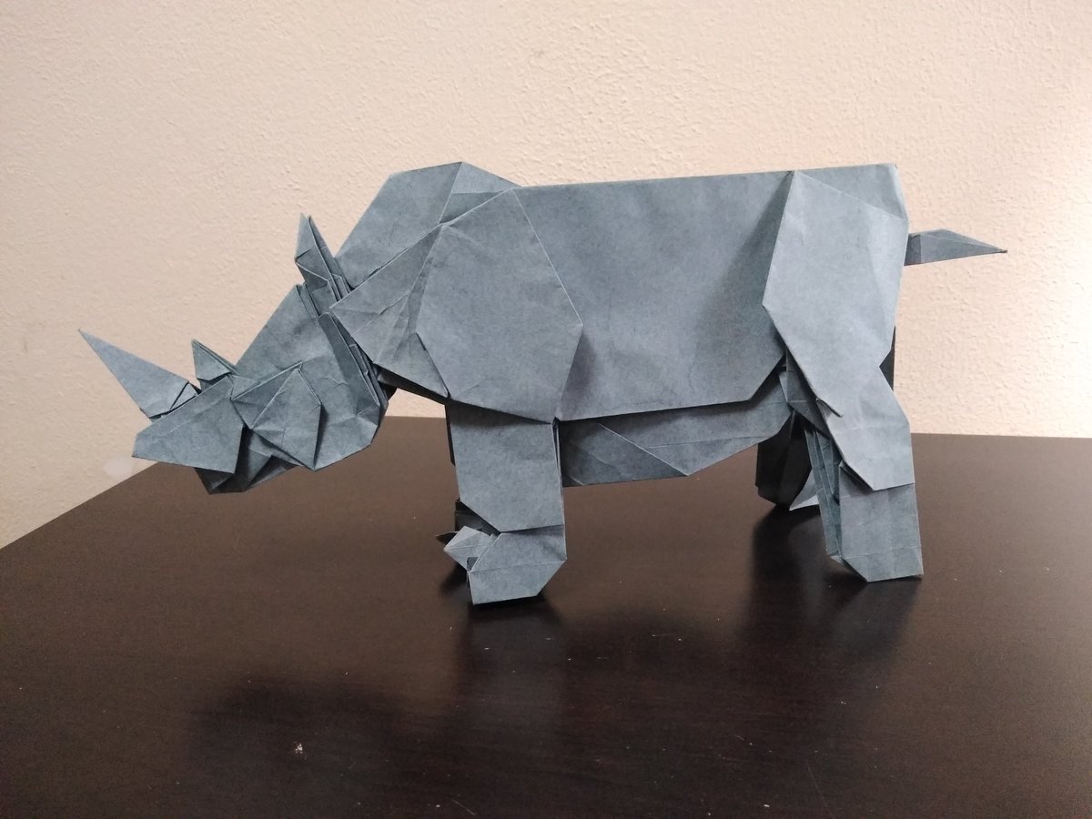 Finally started the rhinoceros! It's not finished yet and I'm not completely sure how I will shape the feet.