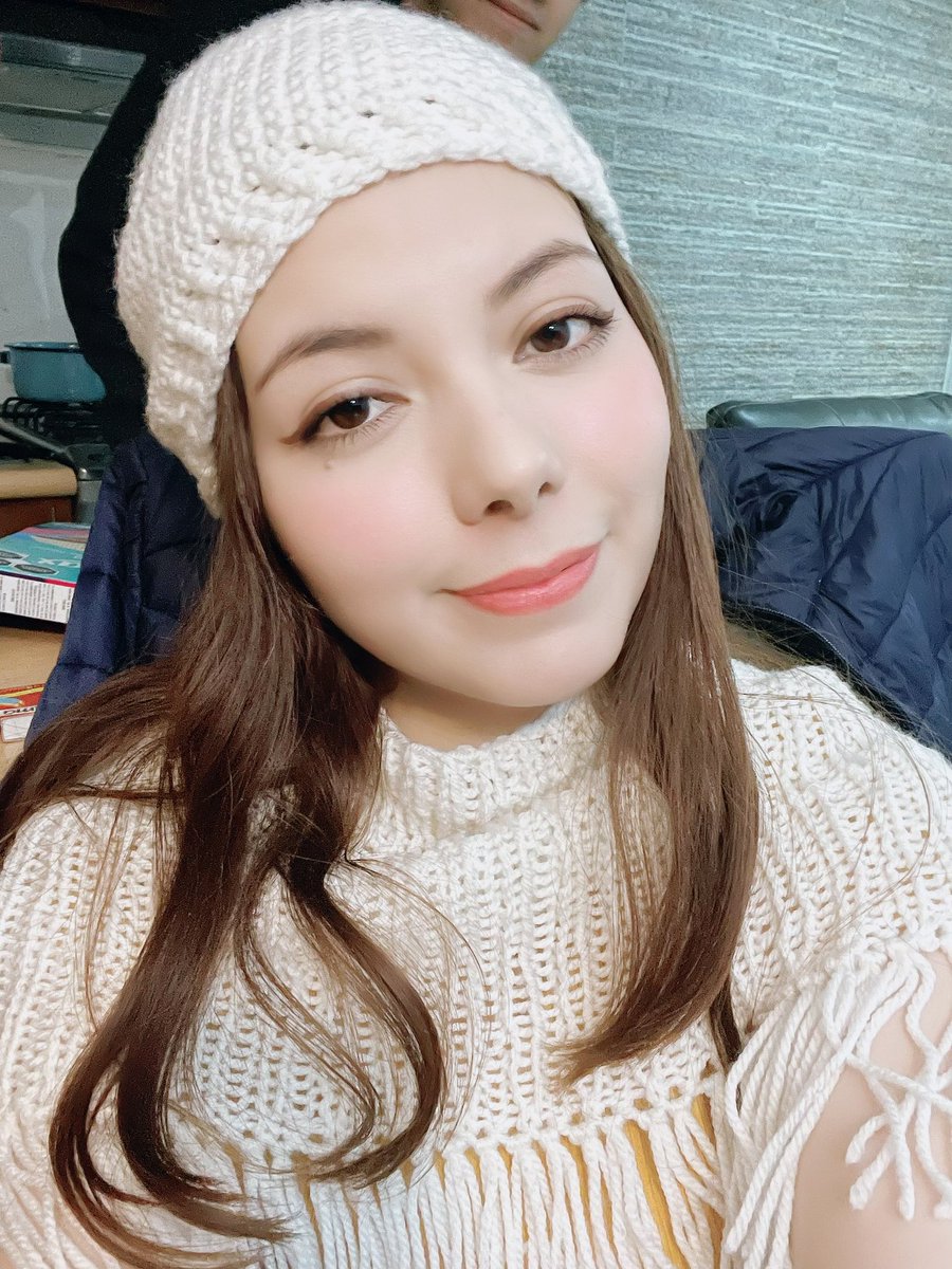 twitch.tv/mishi_chwan
Ya estoy en directo aquí 🥰🥰🥰