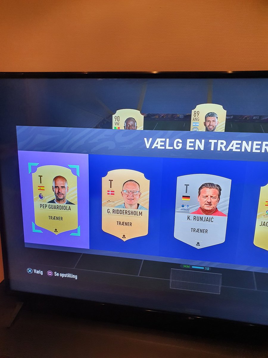 SeverinKirk's tweet photo. Hvad fanden gør man her, @RiddersholmG? #sldk #fifadk #dendanskeguardiola https://t.co/eiW6lCooyC