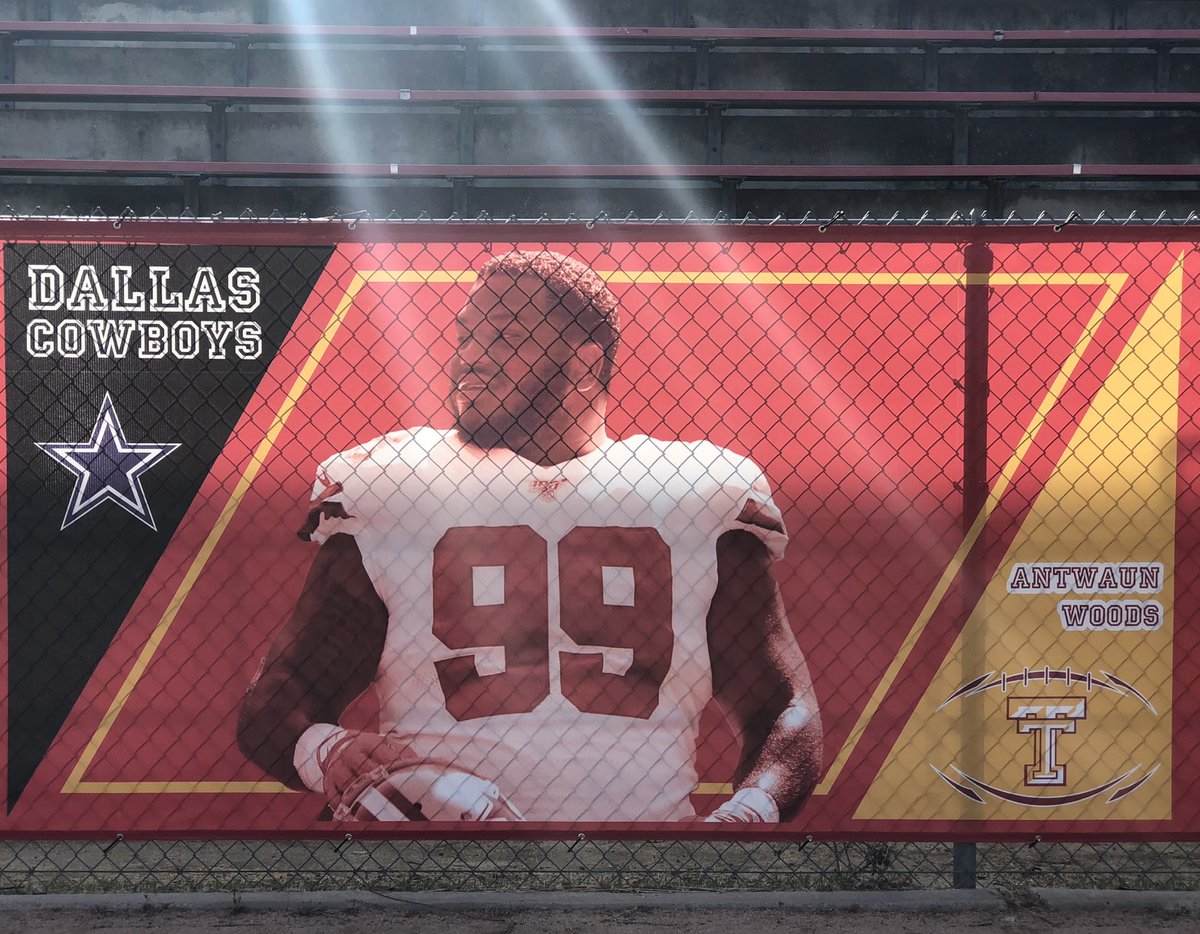 tafthsfootball's tweet photo. Taft Football in the NFL: Antwaun Woods @AntwaunWoods_ https://t.co/oYvIfWXkFB