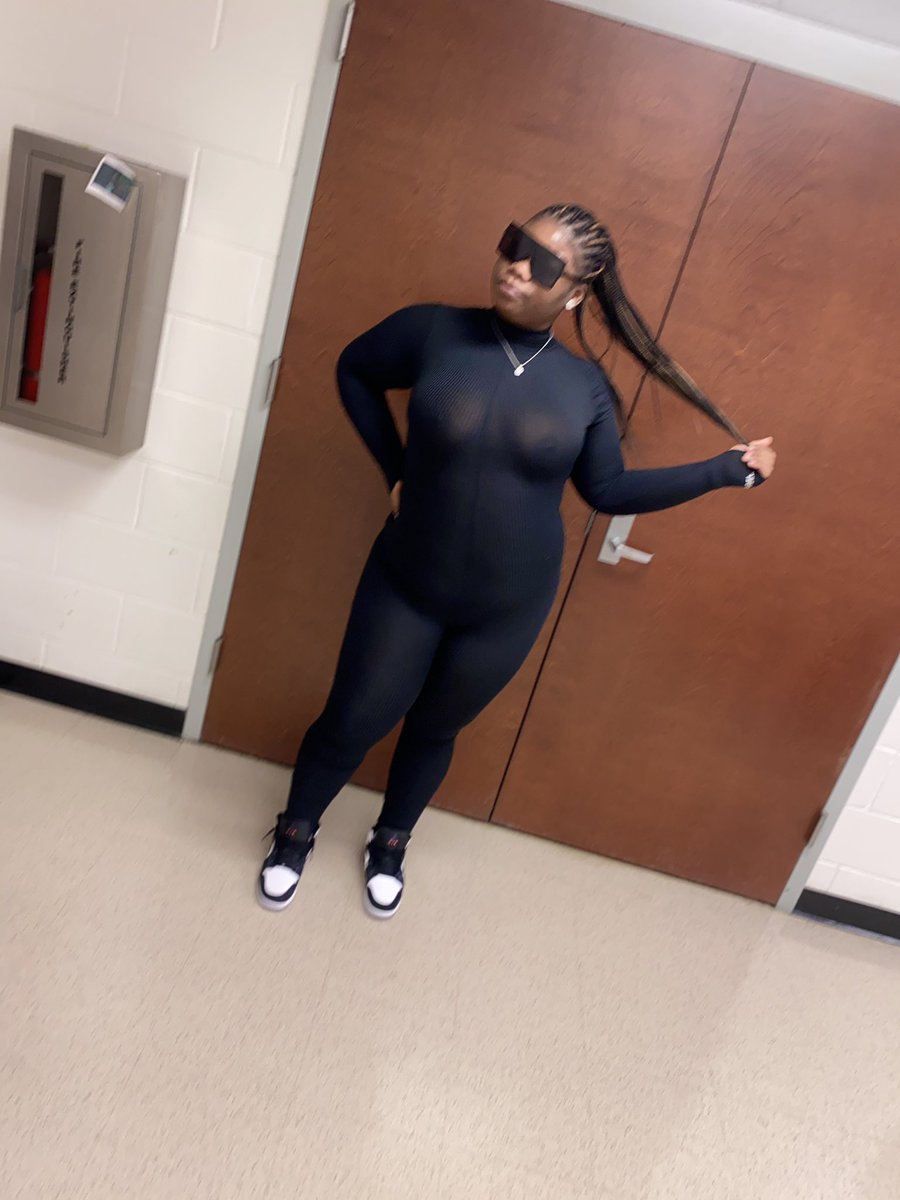 GoddessKarah's tweet photo. He Been Dreaming ✨For A Bitch Like This But I Aint No Genie🧞 Ion Grant Wishes💋 #MJLA #JSU https://t.co/1LEvXS0Xyy