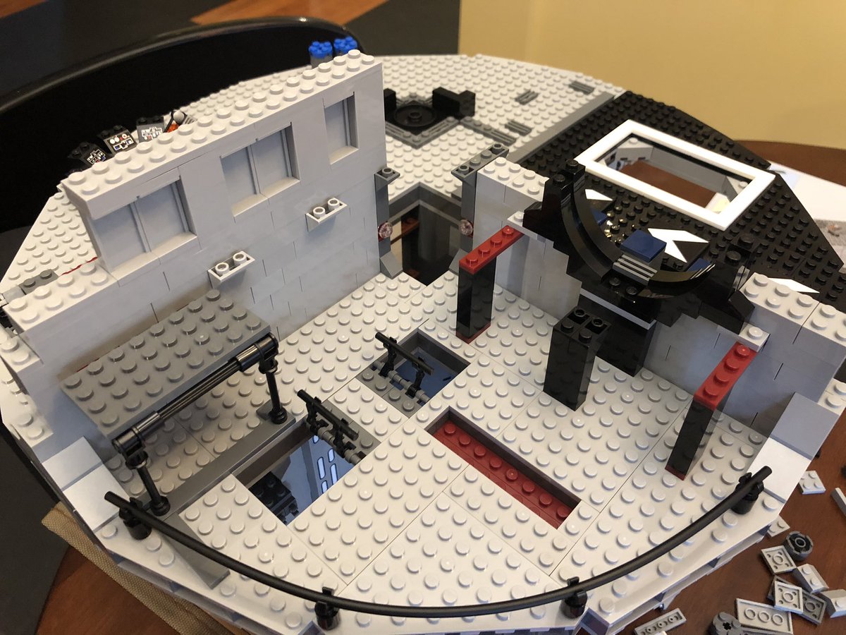 The walls keep going up, and now the room is starting to show some shape, any guesses?  #LEGO  