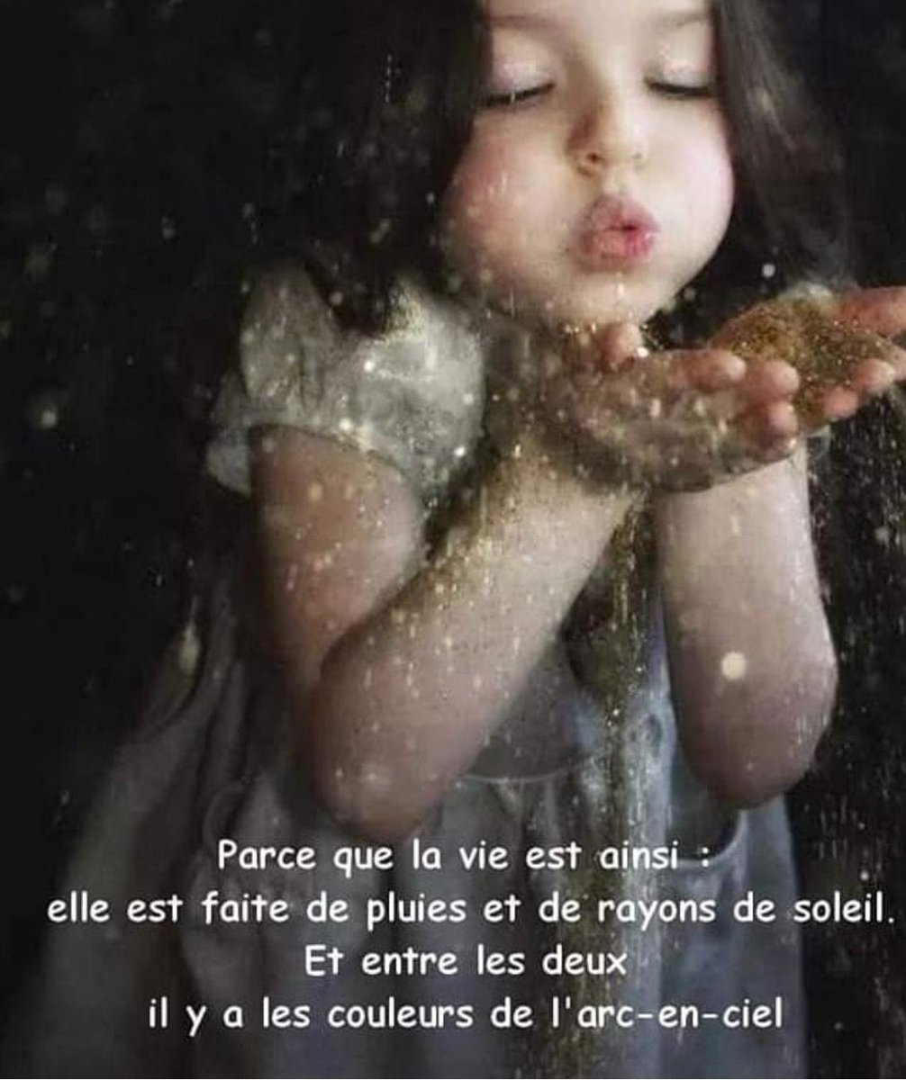 C’est l’heure d’aller au lit avec ma petite-fille qui a des séquelles à ses pieds, syndrome de Kawasaki ,elle a testé une immunité solide par prise de sang contre la Covid qui me permet de partager des moments de douceurs avec elle 💕🥰💕 du pur bonheur, douce nuit 😘😘😘