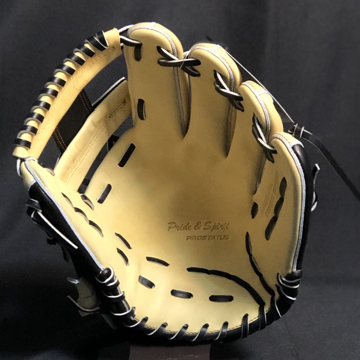 CUTovE5u2X5PO1l's tweet image. new year SALE for online
第2弾

ZETT軟式限定グラブ
内野手用

定価¥31900税込が

特別価格
¥22000税込❗️

数量限定なのでお早めに❗️

#ZETT　#prostatus
#ゼット　#軟式
#プロステ
#ますかスポーツ
オンラインショップ
masuka-sports.com