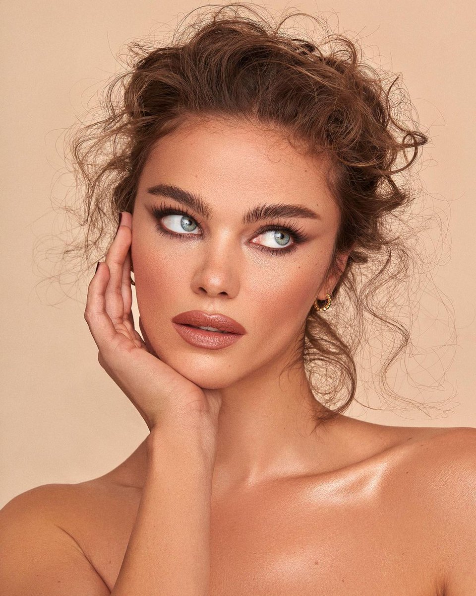 modadatabase's tweet photo. J Gold @jenagoldsack

Photography: @sarahbrownphoto

Makeup: @nikki_makeup

Hair: @lukepluckrose

#modadatabase #model📷 #hairstylist_tribe #makeupartistic #artistsupportartists #fashionstylistlife #modelshoots #makeupartists #jenagoldsack https://t.co/JIvZqyGvWB