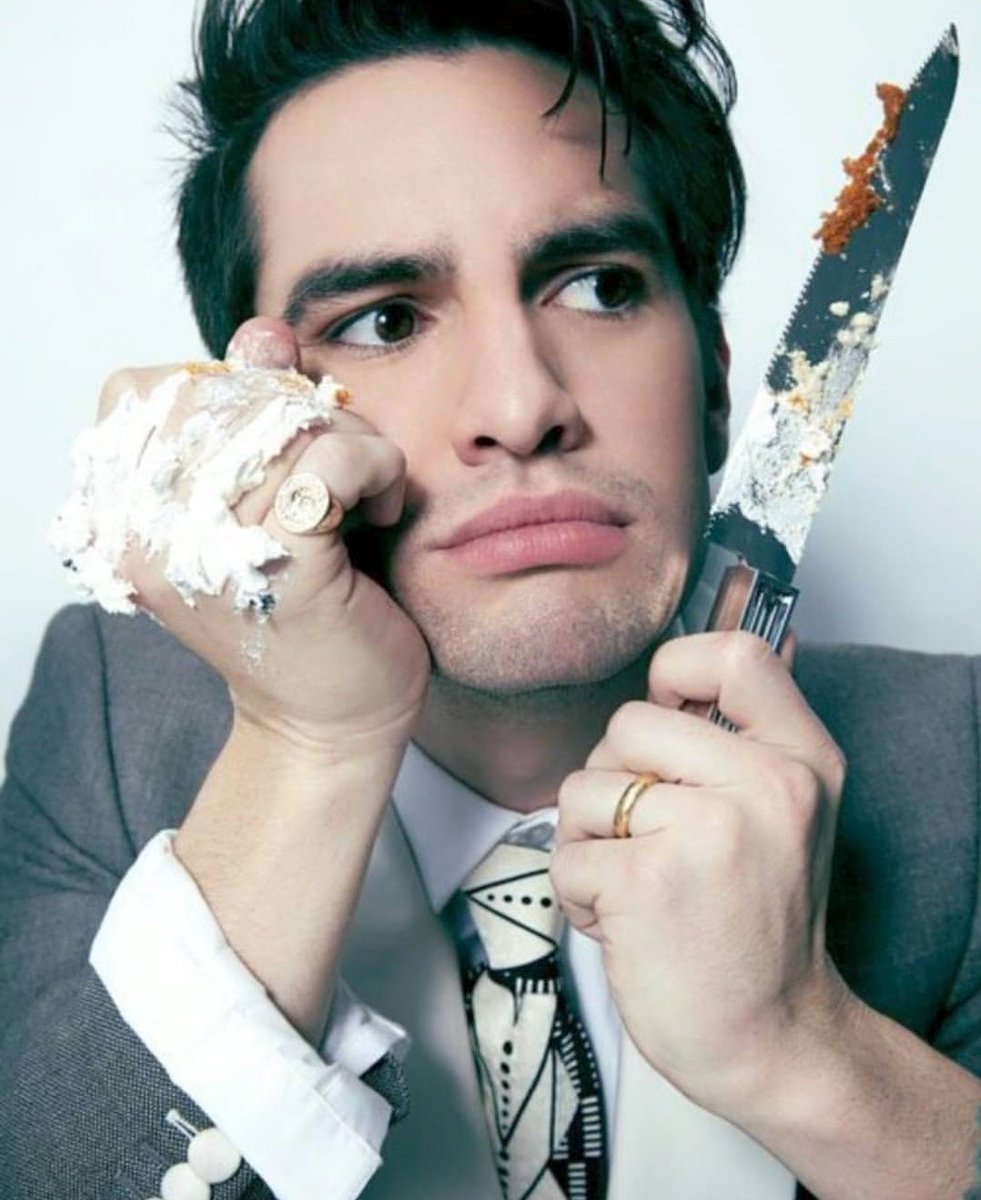 SkylarFizzypop's tweet photo. These babes πππ They kept a smile on my face when everything else failed me. COVID, Cancer, and Chaos- I'm still standing π. β€πβ€πβ€ππβ€πβ€@brendonurie @deefizzy #TwitchRecap #deefizzy #brendonurie #panicatthedisco https://t.co/iEJGzEWJzs