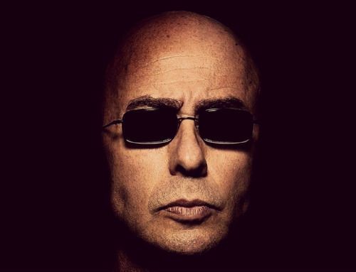 joelalmiron10's tweet photo. Ríndanse ante el mejor músico de la historia de este país. El hombre que cambió literalmente mi vida con su poesía. Salud, Indio. Te debo mi vida para siempre. https://t.co/yUs0OsrNTP