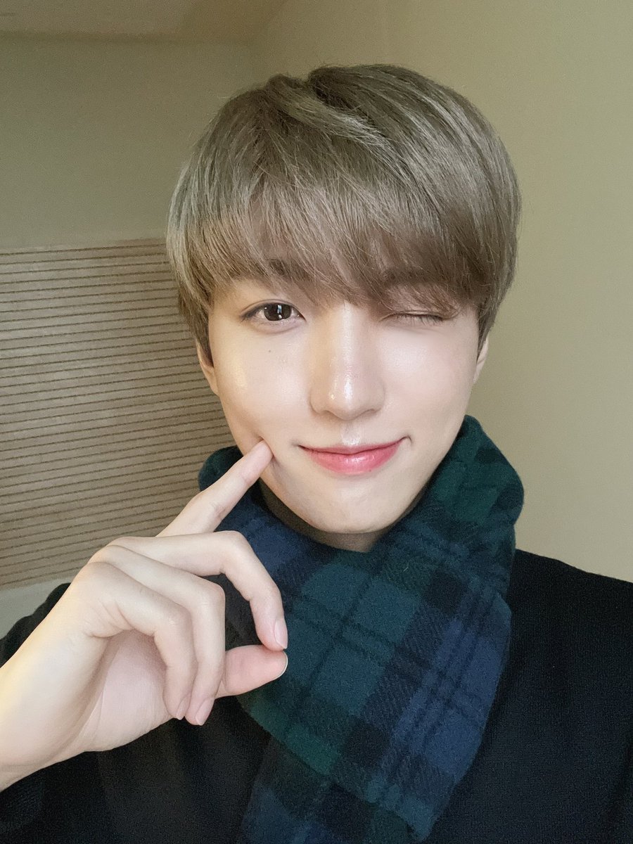 업텐션(UP10TION) na platformě X: „☺️ #업텐션 #선율 #UP10TION
