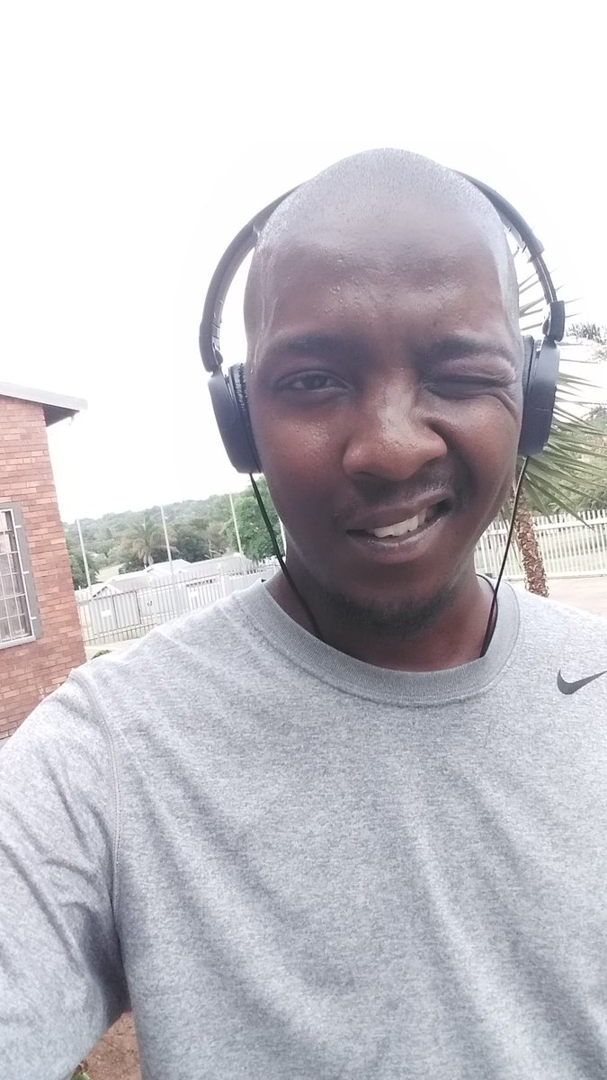 touchdj_'s tweet photo. Always Keep Fit๐๐ฟโโ๏ธ and don't forget to Pray๐๐ฟโโ๏ธ Happy Sunday #MissingBall๐ #FixSABasketball #AllDayEveryDay ๐ช๐ฟ https://t.co/DQ2H1lQ4hg