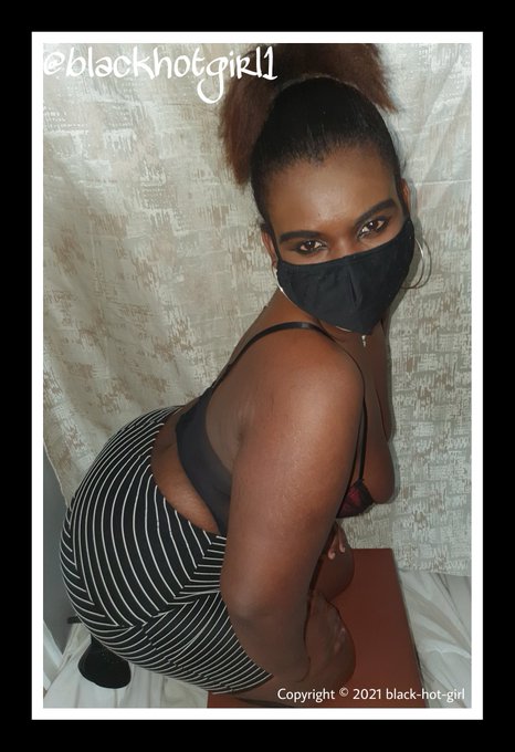 Coucou a tous, de nouvelles vid&eacute;os sont disponibles ici : https://t.co/8AxCCjbKzG Passez une bonne journ&eacute;e<a href="/tag/black"class="tags"><span>#black</span></a><a href="/tag/sexe"class="tags"><span>#sexe</span></a><a href="/tag/coquine"class="tags"><span>#coquine</span></a>