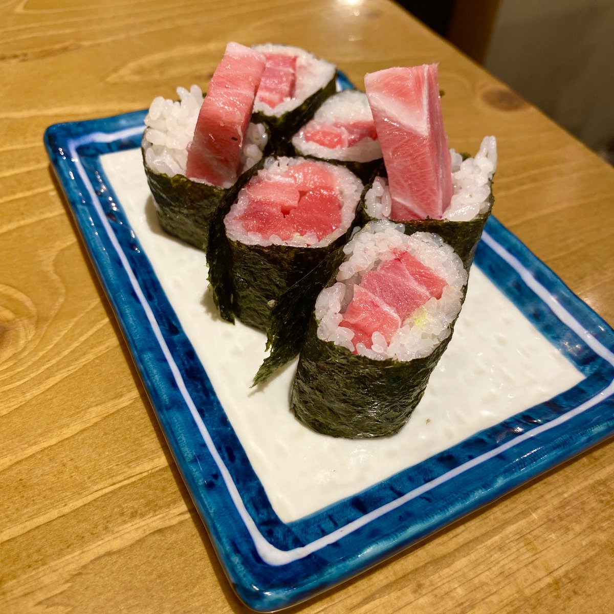 酒場 す すし さ し