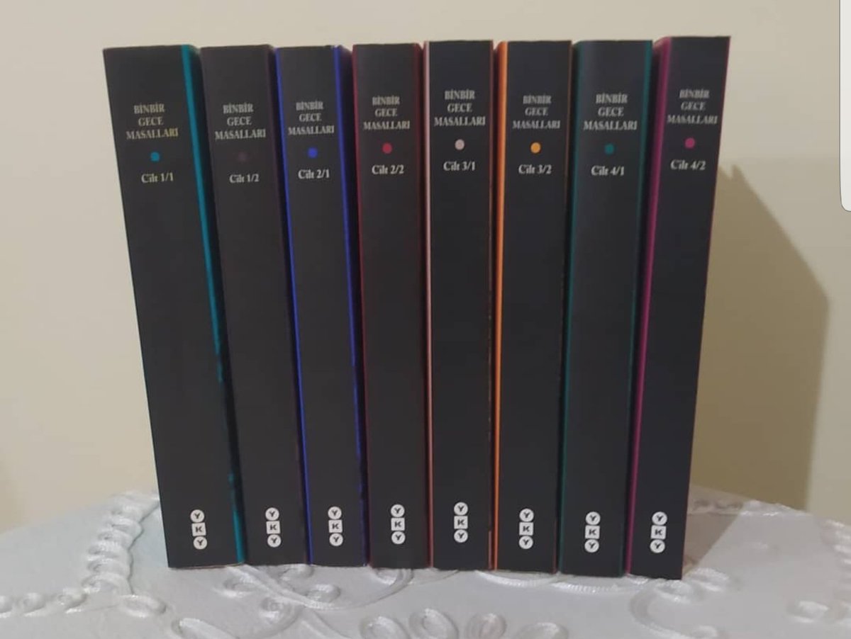 "Yazmasam çıldıracaktım." şeklinde dile getirilen bir Sait Faik klişesi vardır. Acaba birileri de çıkıp "Anlatmasam öldürülecektim!" diyor mudur 1001 Gece Masalları'nın Şehrazat'ı gibi?