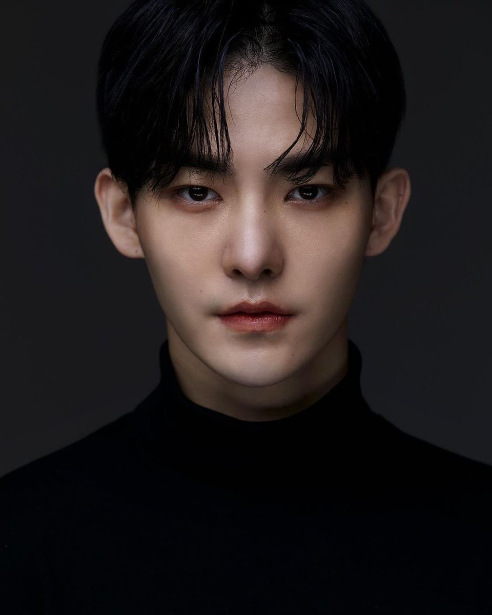 7gang789's tweet photo. โพรบลุคนี้หล่อมาก #ColorRushEP4
#HyunjunHur #YOOJUN #ColorRush https://t.co/dLlgEQX7el