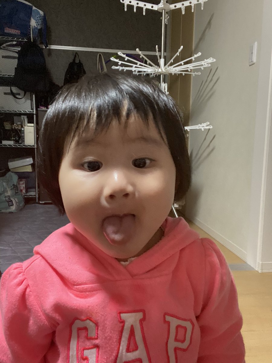 toa_hiro's tweet photo. 謹賀新年⛩
今年こそ子供らが自由に遊び回れる年に❗️

#赤ちゃん #癒し動画 #癒し #可愛い  #キュート #娘 #パパ #育児 #何気ない #日常 #おもしろ動画 #笑い #笑顔 #君の笑顔が #1番 #素敵やん https://t.co/tl5MvUWcDv
