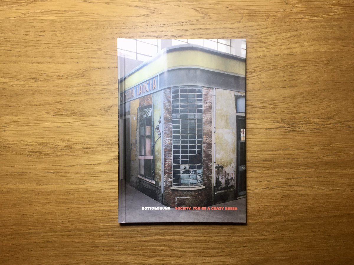 Video n. 71: Botto&amp;Bruno
instagram.com/tv/CKI5ekSIi2i/

“Society, you’re a crazy breed” (Fondazione Merz, 2016) racconta il progetto realizzato dal duo artistico per la Fondazione Merz di Torino. Un’unica grande installazione composta da 500 fotografie...