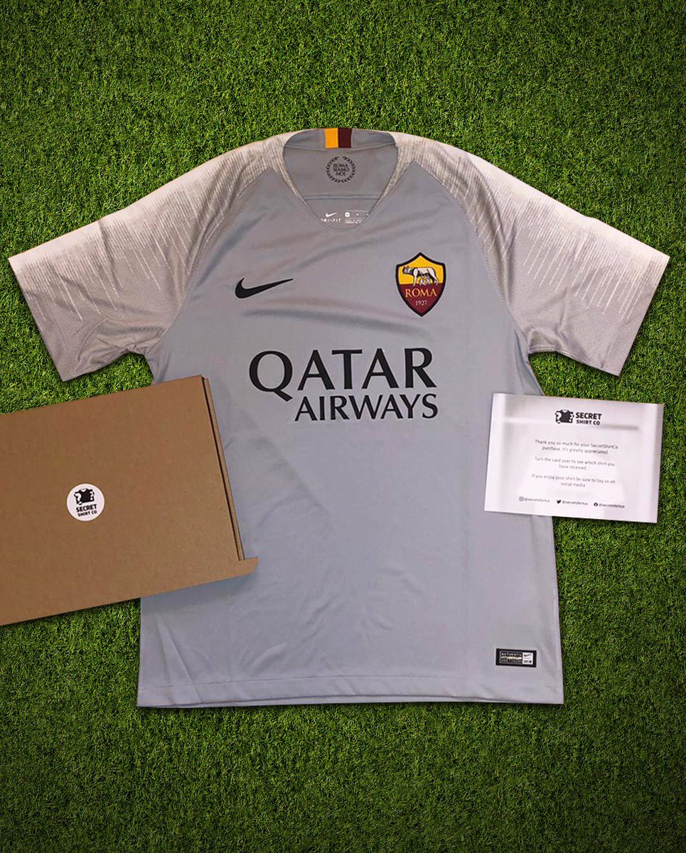 secretshirtco's tweet photo. If Bruno Fernandes scores 1st against Liverpool today, we’ll giveaway a https://t.co/QSIxfAIBSb box. 

To enter: 
1️⃣ Retweet this tweet
2️⃣ Follow the page

Good luck! https://t.co/23BPjqNHc1
