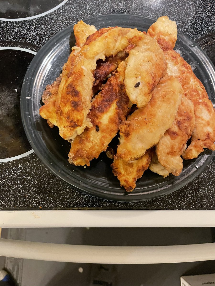 The_Sue_Chef's tweet image. 🎶 Well, you know I like my chicken fried... 🎶 #Cook90