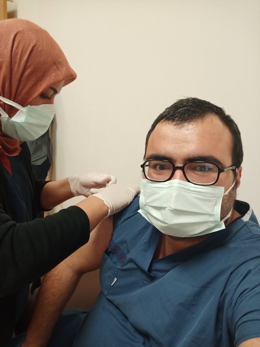 pusatbk's tweet photo. varsa dikkate alan ben de covid 19 a karşı aşilandim tavsiye ederim... https://t.co/4P5xlGlOKY