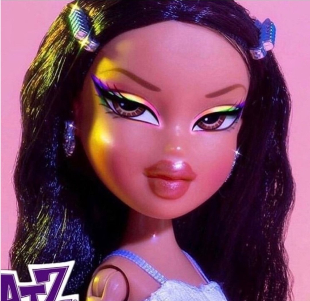 Duuuuude yes <a href="/iamsnowblood/">SNOWBLOOD</a> absolutely looks like a beautiful <a href="/Bratz/">Bratz</a> girl! I also saw these pics a while ago &amp; instantly thought of her😍