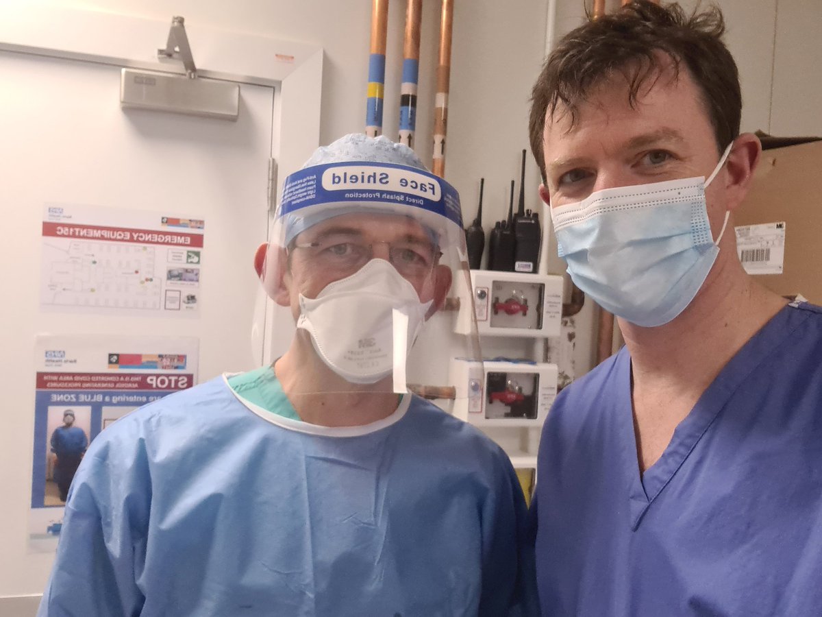 mcfinlay's tweet image. Incredible team spirit @RoyalLondonHosp ITU tonight. @s_e_petersen, Earley, Mullen, Sekri, @amibanerjee1 @drmartinlowe @DhanupriyaSiva: just some of my eminent consultant colleagues here covering nursing shifts.

Tks to ITU nurses 4 looking after us as well as the patients....