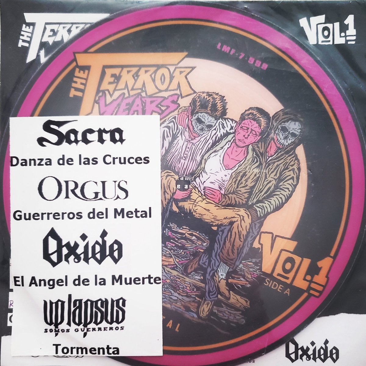 BovedadeAcero1's tweet photo. Miren esta joya... #Oxido #Sacra #UpLapsus y #Orgus #MetalPeruano #PerúMetal #EscuchaMetal https://t.co/mcZ5XrnRKy