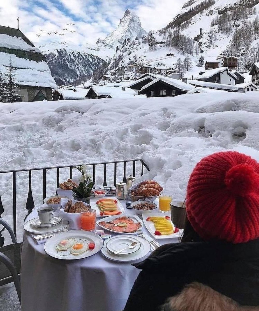 В обед будет снег. Красивый зимний завтрак. В обед будет снег. Зима ужин зимний. В обед будет снег.