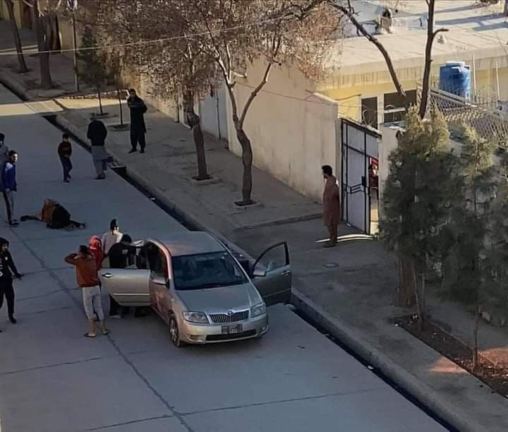 ArianaNews_'s tweet photo. #KABUL: Kabul police said Sunday morning that two women judges have been killed and two others, also women, wounded in a targeted attack in Taimani area of Kabul city.
#ArianaNews #ATNNews #AfghanNews #AryanaNews #ATN #News #Afghanistan #َAttack #Kabul #Taimani https://t.co/ELtSdncwwf