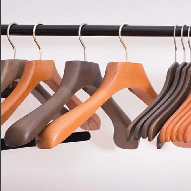 ETMCINDIA Heavy Duty Coat Hanger keeps every quality of our renowned heavyduty suit hanger,  without a trouser bar.  #coathangers #luxuryinteriors  #luxuryhangers #hangers #homedecor  #suithanger #heavydutyhangers