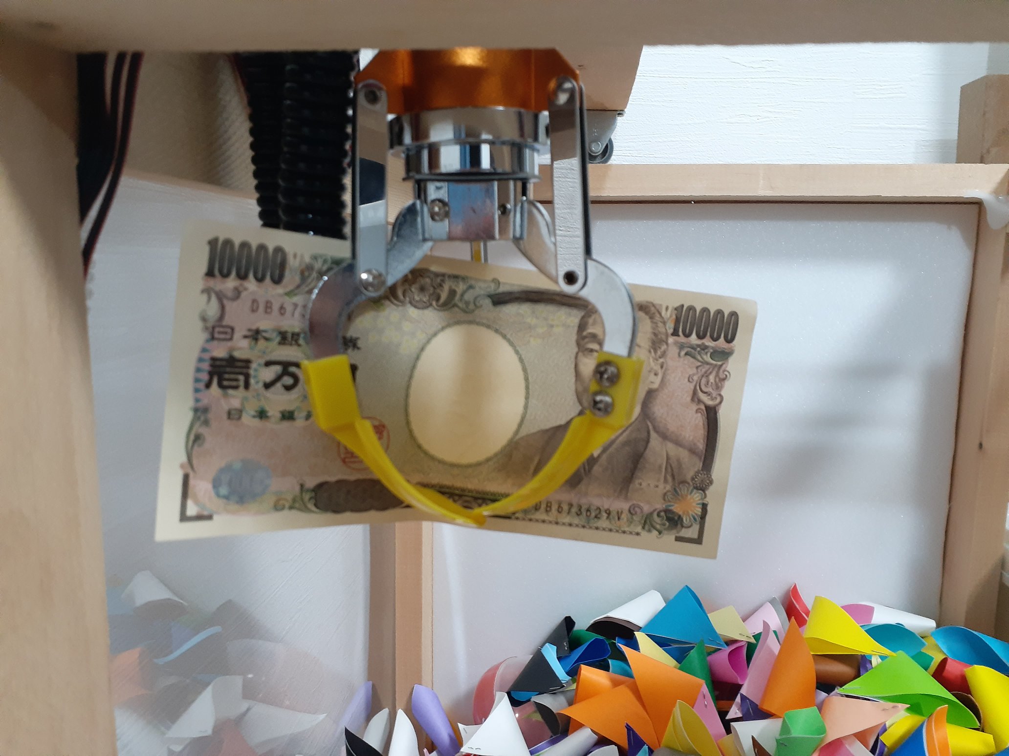 Kaidora Ufoキャッチャー 自作クレーンゲーム 一万円 拡散希望 こんなufoキャッチャーあったらいいのになw T Co Eyng0zk2gw Twitter