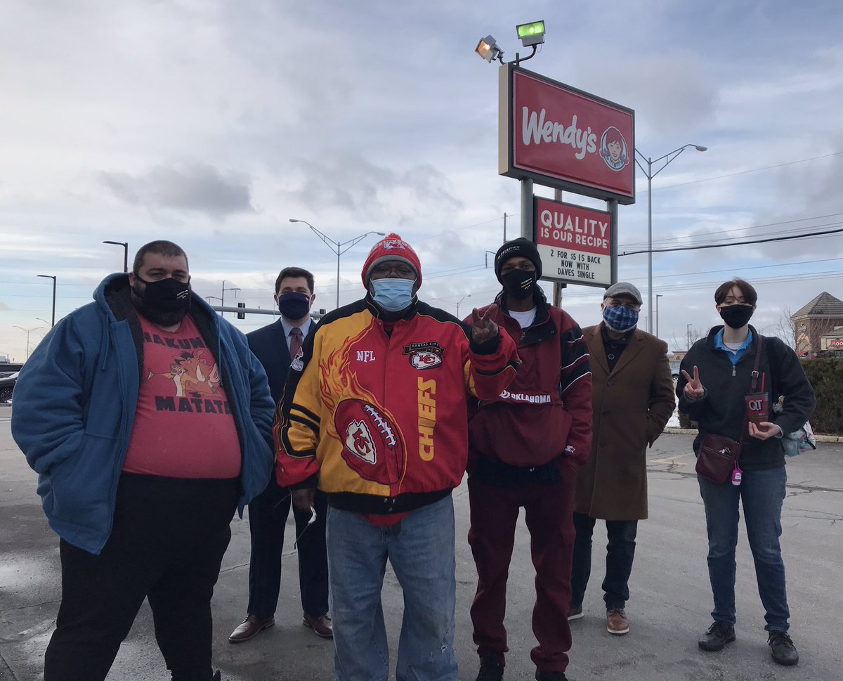 9/ You have answered the call from Dr King because you have built a strong multi-racial movement of workers, religious & community leaders.You have built a movement that’s inclusive of blacks, whites, Latino, First Nations, gay, straight, Muslims, & immigrants.  #MLK    #FightFor15