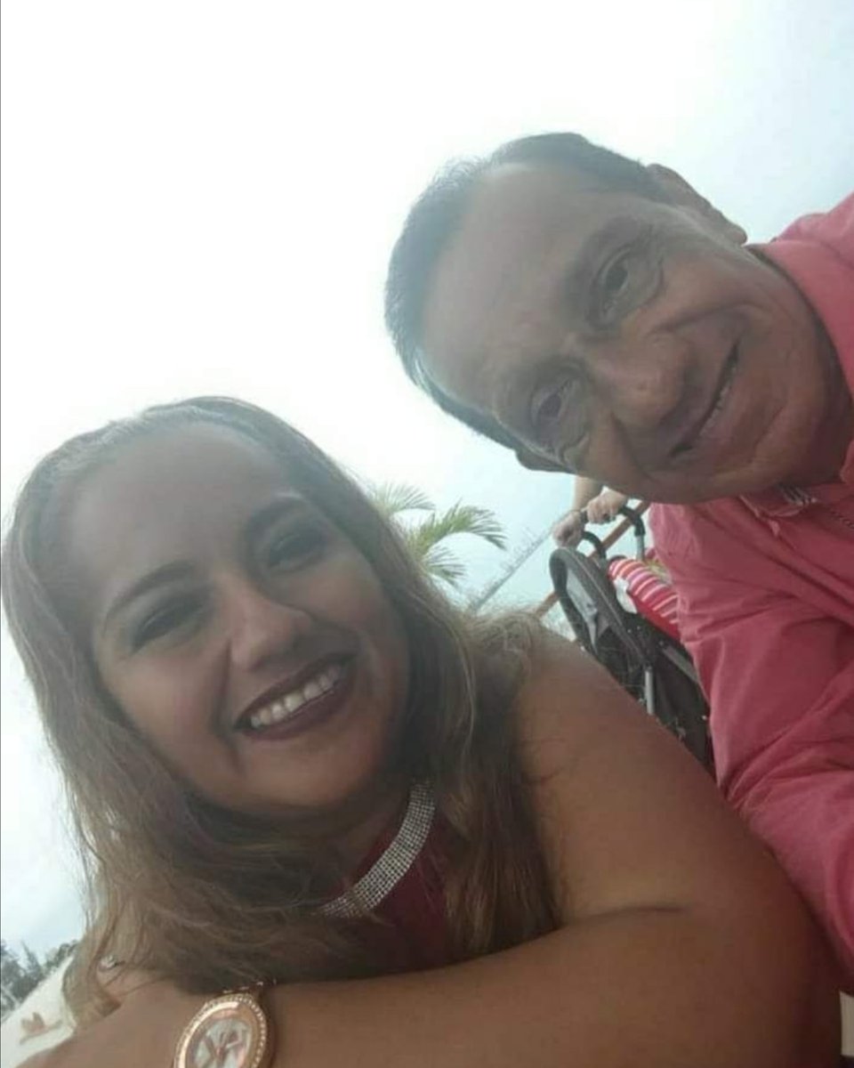 Que pena saber q se nos fue un grande en la musica don walter..... Te recordarnos siempre waltercito Dios te tenga en tu gloria