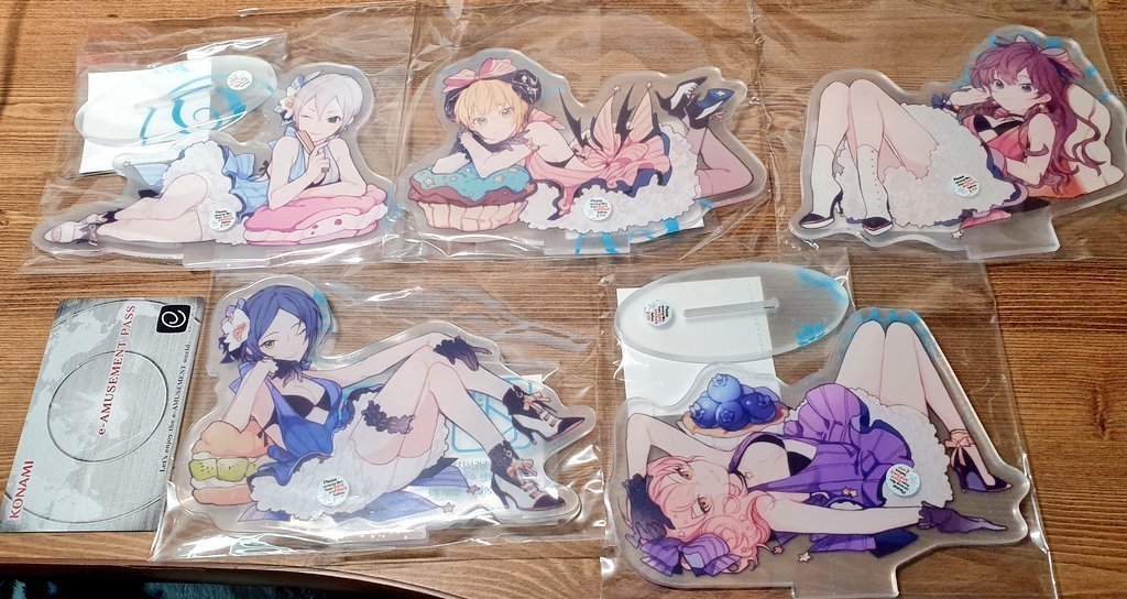 거래계정(구매의사없이 마음x) tweet media