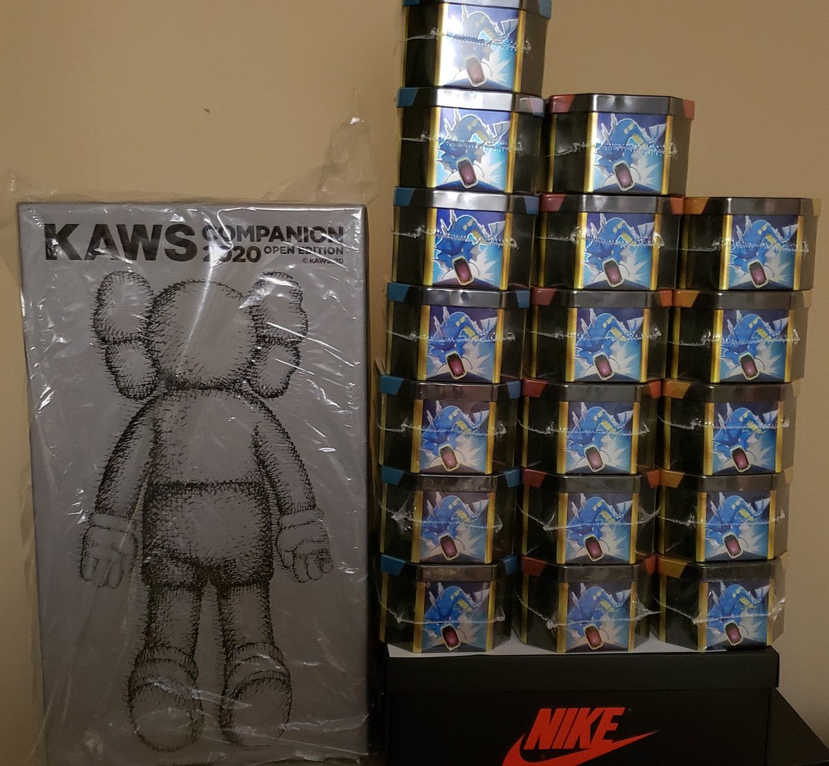 25 tins total ripped 5 to celebrate. All manual and not possible without

<a href="/ChamberSuccess/">The Chamber</a> <a href="/cardbrokers/">Card Brokers</a> #cbpickups