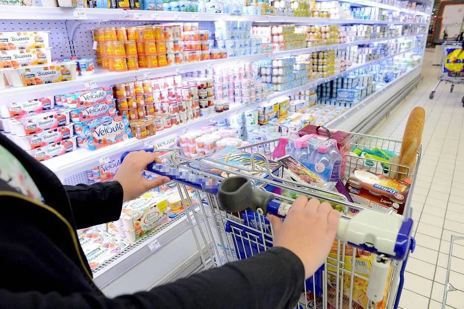 Que voulons-nous pour nos champs, nos usines et nos assiettes ? #Alimentation #Agriculture Tribune constructive de <a href="/OAgrifood/">Open Agrifood</a> @ChLambert_FNSEA <a href="/R_Girardot/">Richard Girardot</a> <a href="/AndreRenaudin/">André Renaudin</a> <a href="/ChambagriFrance/">Chambres d'agriculture France</a> <a href="/Avril/">Avril</a> <a href="/groupeLSDH/">LSDH</a> <a href="/lidlfrance/">Lidl France</a> <a href="/CarrefourFrance/">Carrefour</a> ... ouest-france.fr/societe/alimen… via <a href="/ouestfrance/">Ouest-France</a>