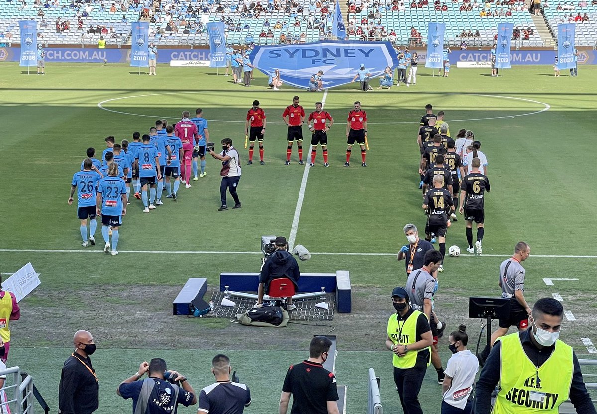 ChristineWhyte's tweet photo. Not the win we wanted but great to be back in the stadium watching live football @SydneyFC #SFCvWSW #SydneyIsSkyBlue #Premi4rs #Champion5 #SydneyIsSkyBlue @ALeague https://t.co/LQZCIhM2B0