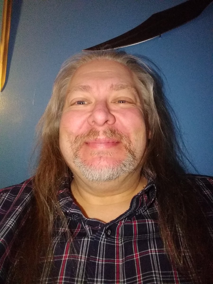edwardcassady's tweet photo. sitting here throwing back a few to many https://t.co/XK6CxbB5ht