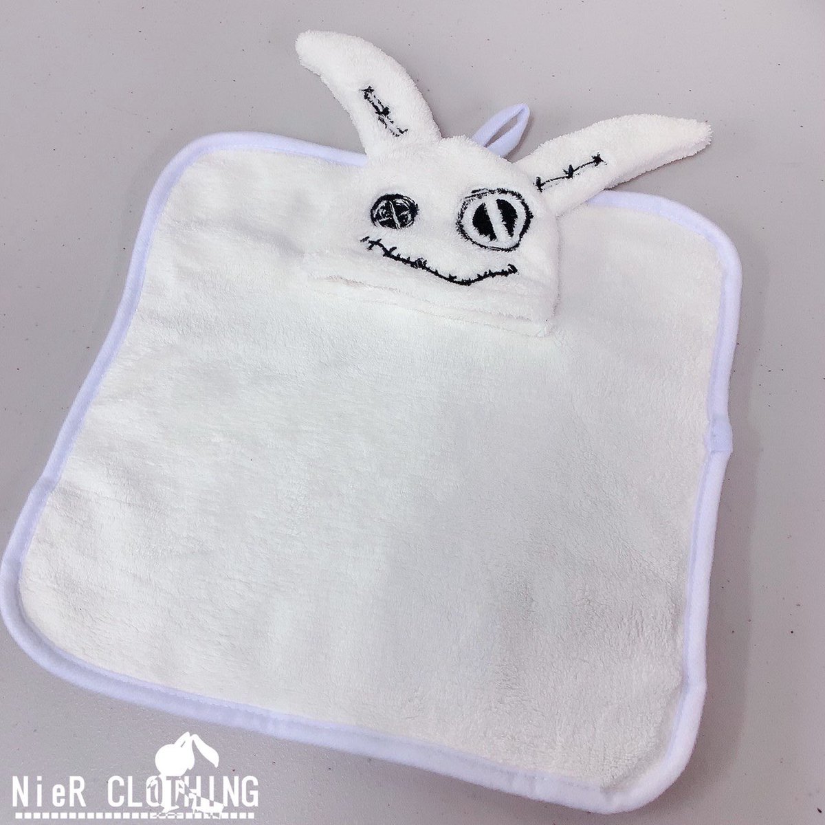 NieR_tokyo's tweet photo. 🎁本日〆切プレゼント企画🎁

🐰NieRちゃんハンドミニタオル🐰

🎁4名様にプレゼント🎁

ユニセックスアイテムです🐰

◼応募方法
フォロー(@NieR_tokyo) &amp; RT
◼締切〆  本日24時

※鍵垢の方も対象内です。
こちらの商品は〆切後��売予定となります。
是非ご参加ください🙇‍♂️🙇‍♀️ https://t.co/1sZwV8XpLK