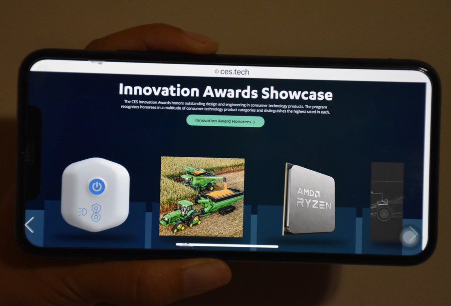 XHNews's tweet photo. #WorldInsight: Global tech leaders share visions on post-#COVID19 era at CES 2021 https://t.co/4sDvU4TUWg
-COVID-19 is pushing the digital revolution to leapfrog, according to Verizon's CEO.
-GM anticipated a bright future in transportation with zero crashes, zero emissions... https://t.co/7XrrHiYdsh