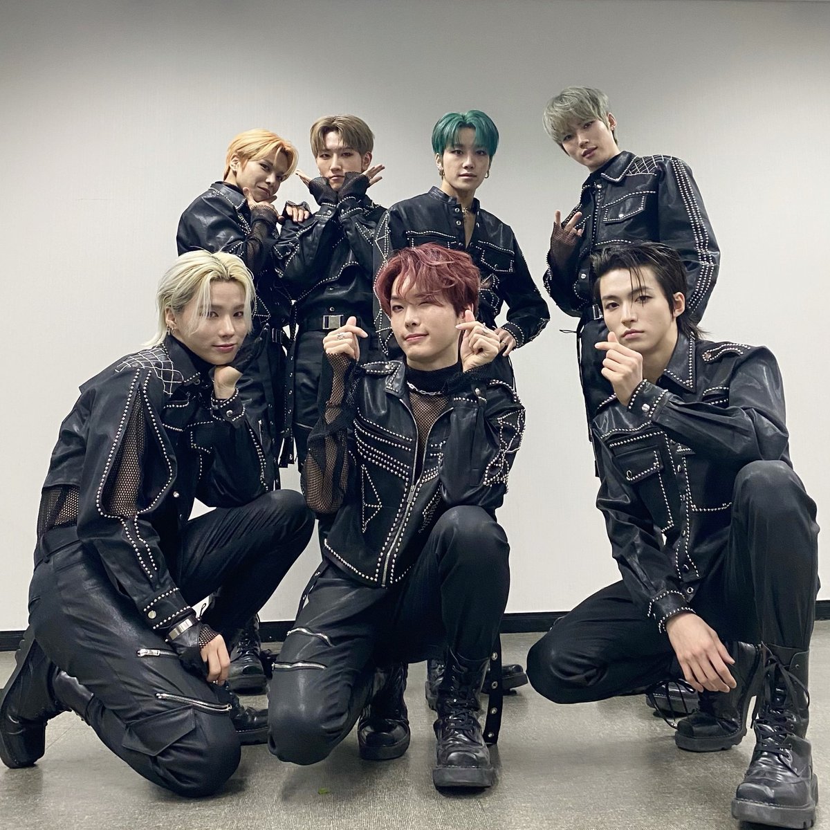 ELASTofficial's tweet photo. [#인기가요]

K-Dangerous가 궁금한
엘링들 모��� 인가에서 🧊채•널•얼•음🧊

#ELAST #엘라스트
#Dangerous #Inkigayo https://t.co/2MUB6V2zIh
