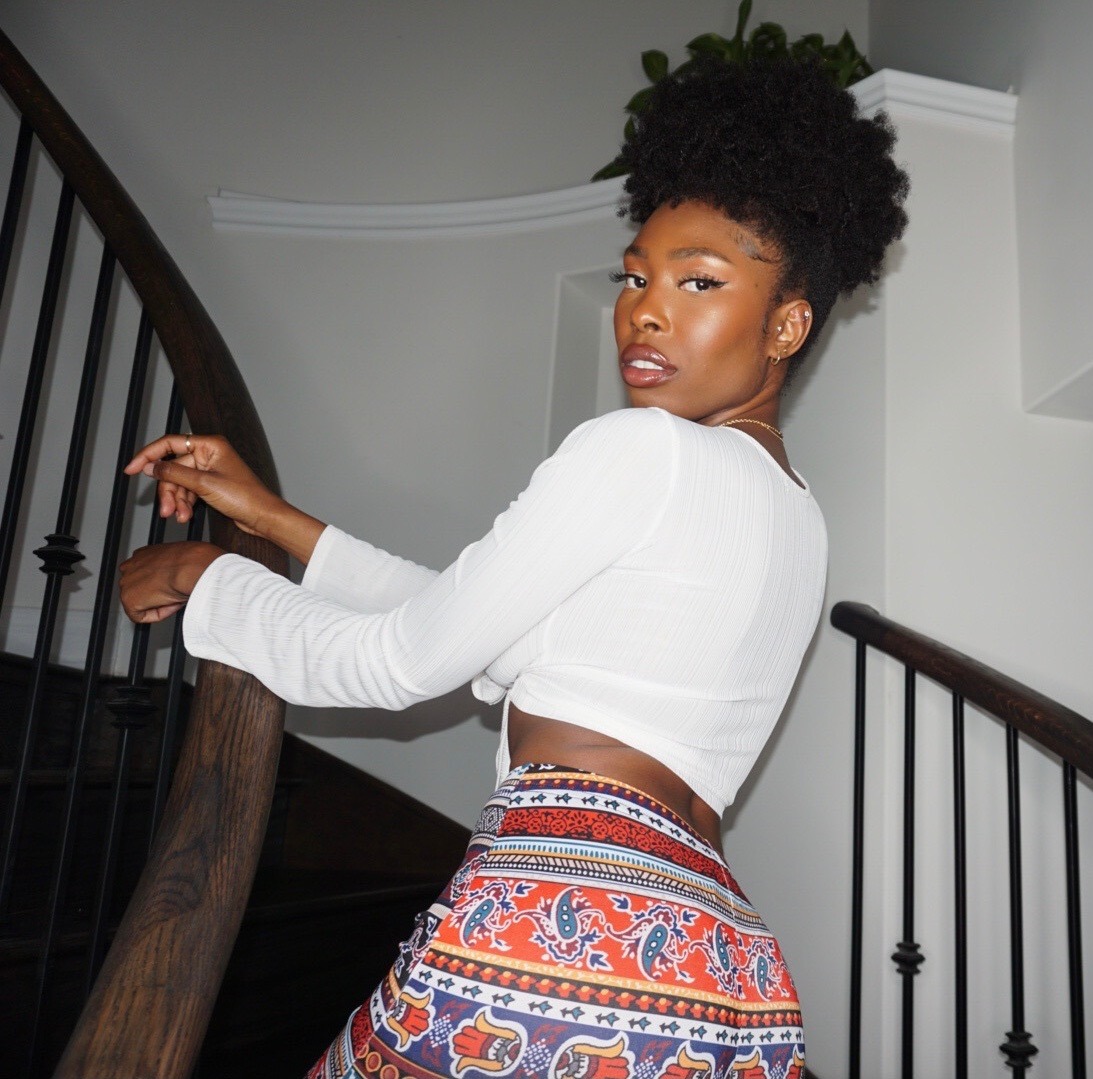 GrahamsRod's tweet photo. #melanin #blackout #modelsofcolor
#blackmodels #blackexcellence
#model #blackwomen #femalemodels
#blackfemalemodels https://t.co/JJmMHp9tI9