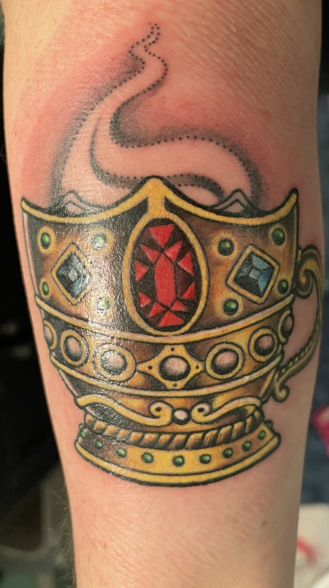 CoffeeQueen_TV's tweet image. It’s super red but it is beautiful 🤩 #CoffeeQueen