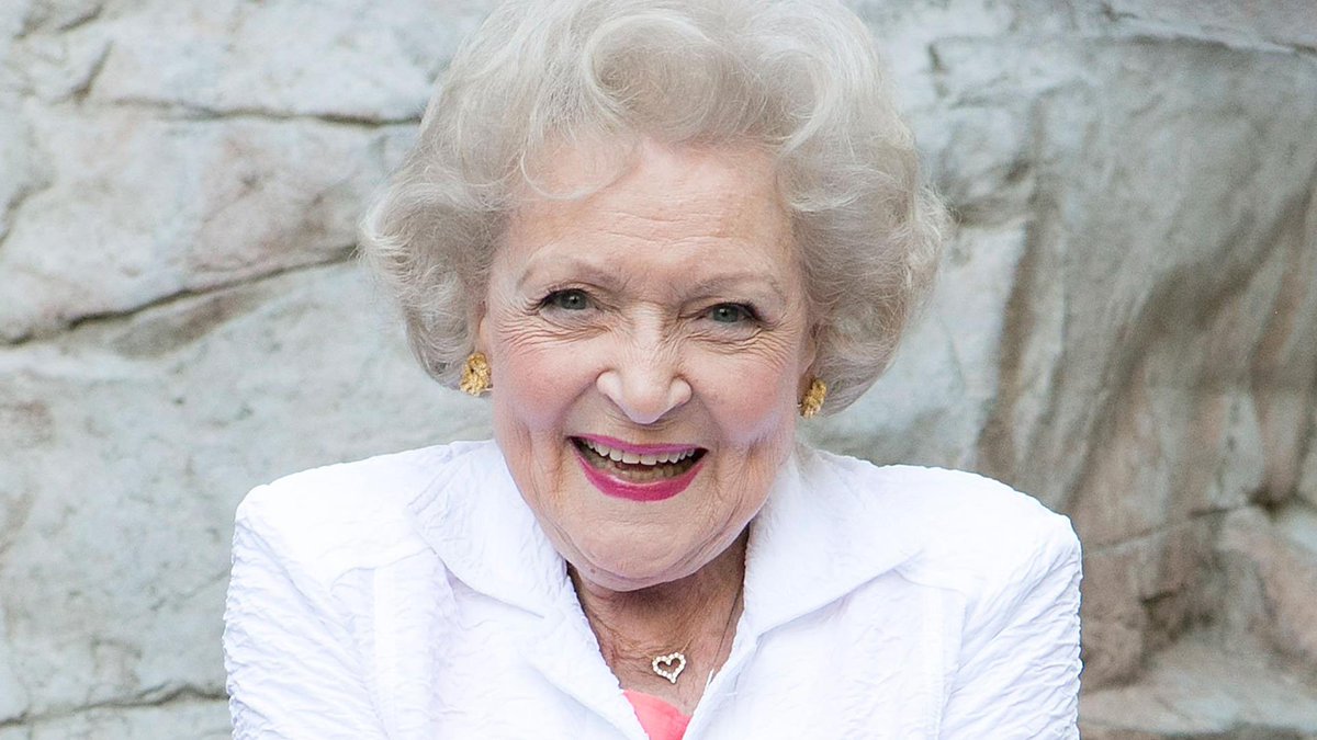 MovieOutpost's tweet photo. Betty White turns 99 today! #HappyBirthdayBettyWhite 🎂 https://t.co/V9QlWOtNxx