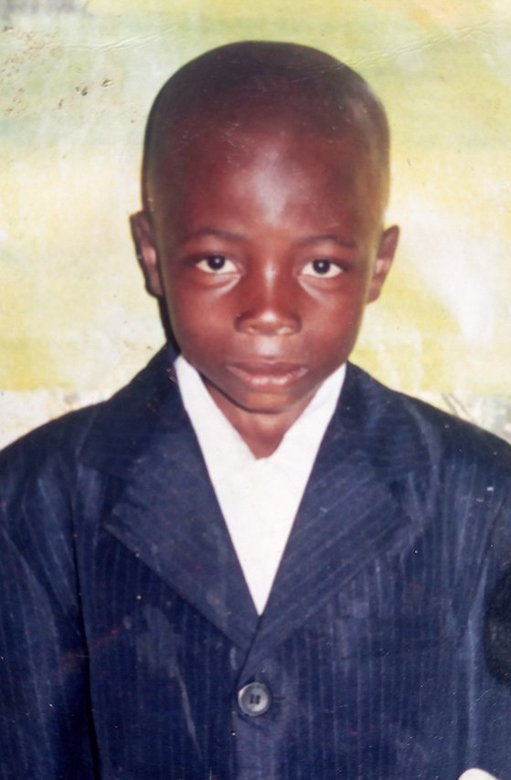 ArtsCjay's tweet photo. 13years ago,..lil Artist @ArtsCjay https://t.co/8opEPNFPZu