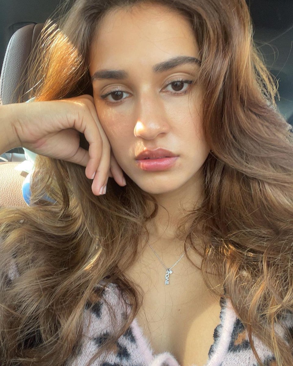 DishPatani's tweet photo. 🌸 https://t.co/GhHzw2N5zz