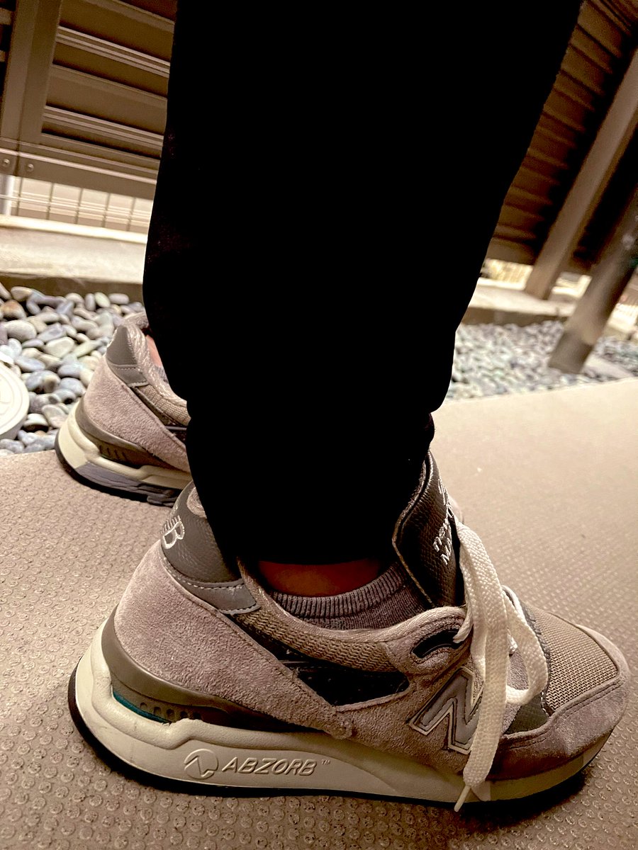 pakusako's tweet photo. さて…
明日からまたバタつきそうなので
体力つけに行ってきますがっつり💪
今日は地味目に998
番台後の型番英字がないのは
今はこれと996のみ(たしか…)
ABZORBはヒールからがキレイに見える。
また忘れに行ってきます。
#ニューバランス
#newbalance
#M998
#CT576OGG
#パタゴニア
#patagonia https://t.co/8kWatBVC9d