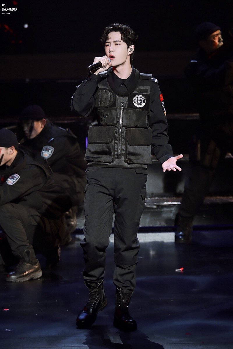 SgWangyibo's tweet photo. 210117/ China Police Day Performance Fansite Pictures 
1/3
Cr: Fluoxetine.王一博
#wangyibo #왕이보 #王一博 https://t.co/TAKtUJadxL